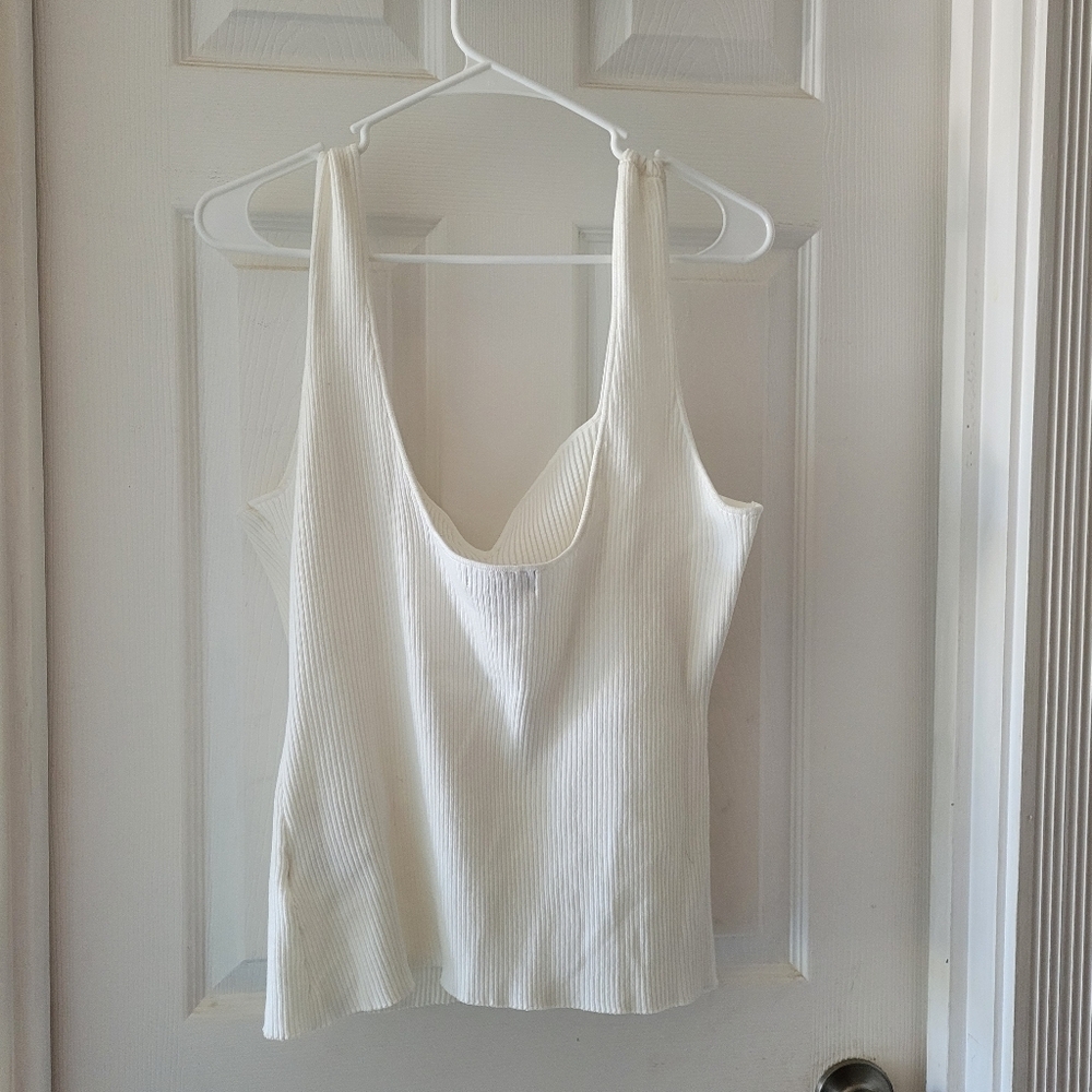 H&M Top - Picture 3 of 3